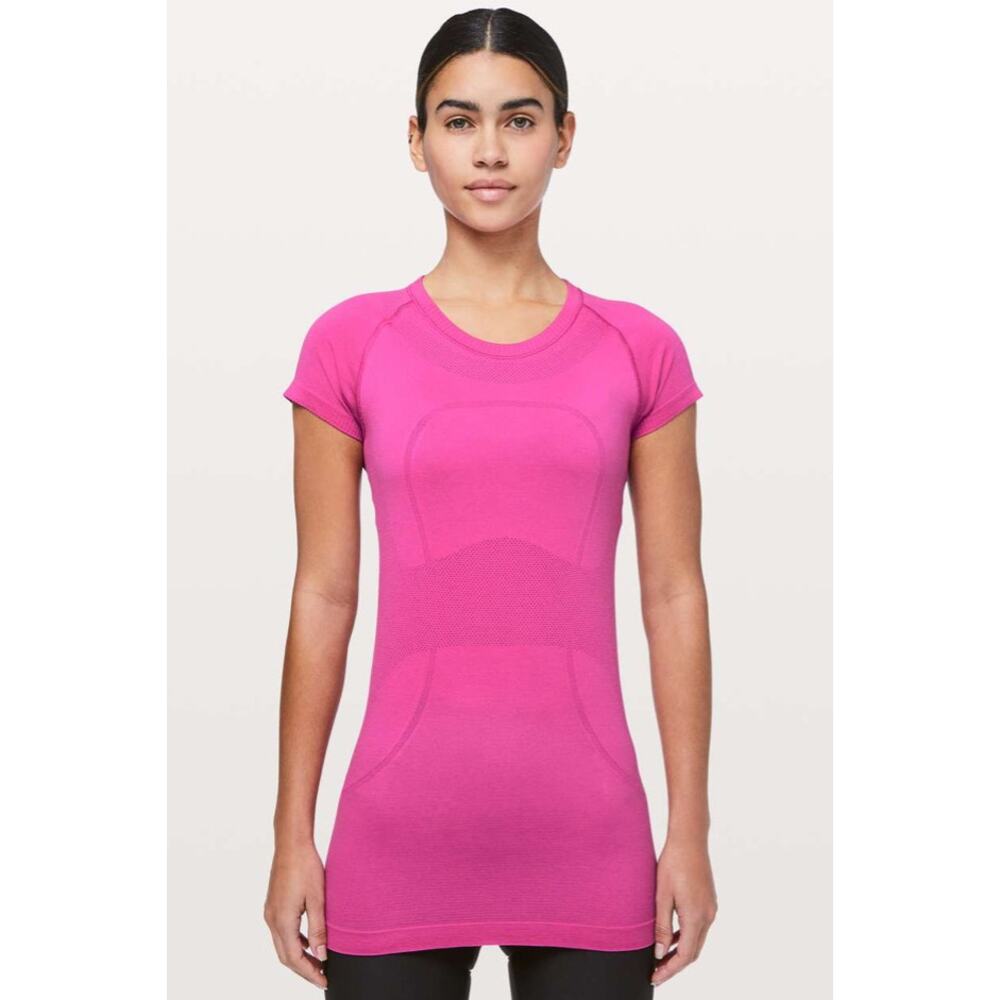NWT Lululemon Swiftly Tech Short Sleeve Crew
Sonic Pink / Sonic Pink 8